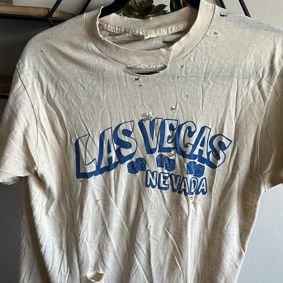 Vintage distressed Las Vegas tee - Picture 2 of 6
